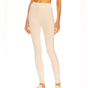 Nagnata Soft Beige Leggings